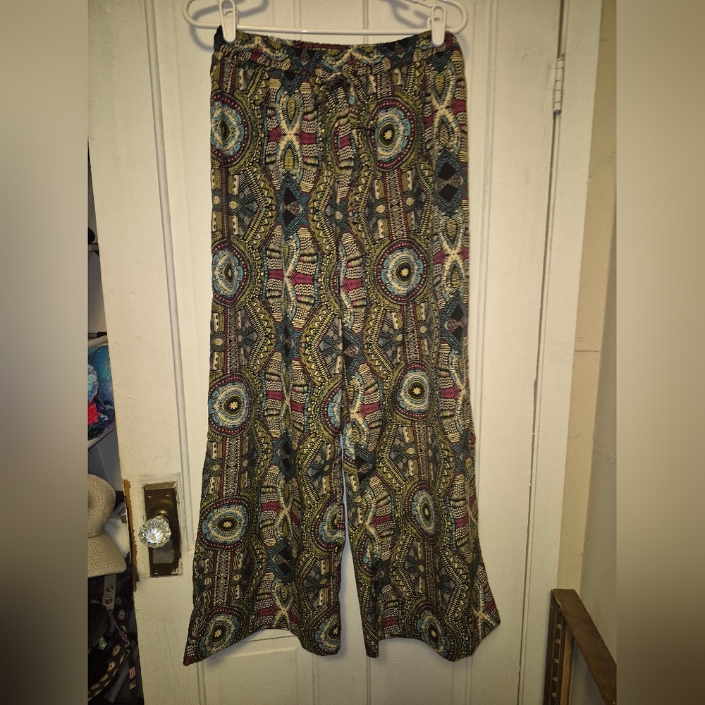 Tramp boho-style pants with a vibrant, patterned design medium Nwot